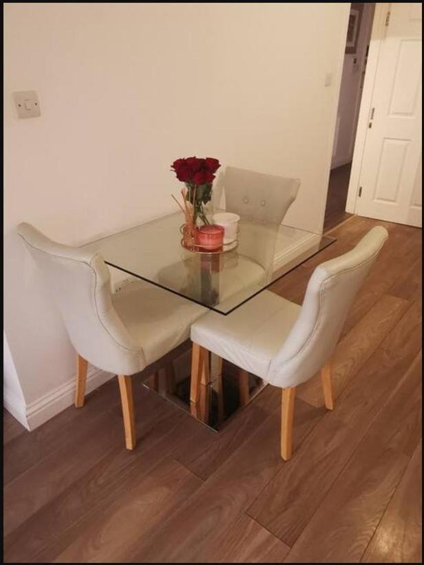 Spacious 2bdr Apartment, Wifi+ Great Tv *