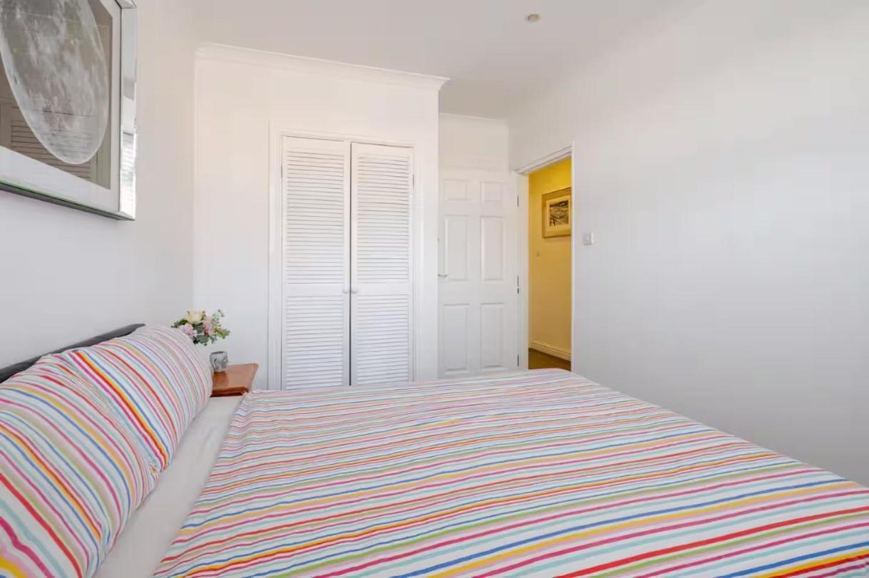 Apartment Spacious 2bdr Apartment, Wifi+ Great Tv *